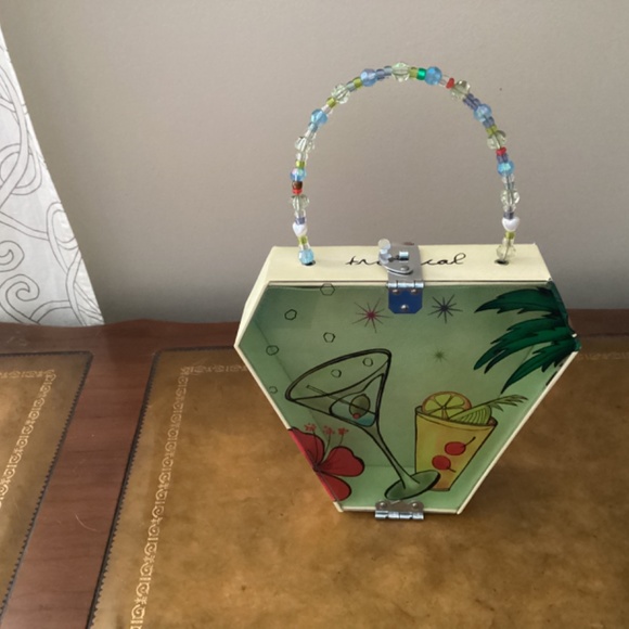 Purse - Picture 2 of 5